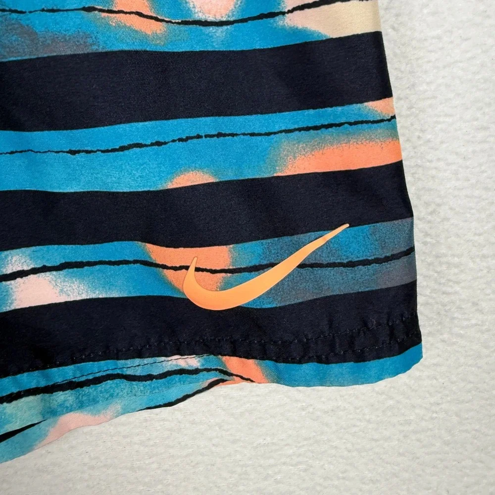 Nike‎ Block Striped Breaker 11
